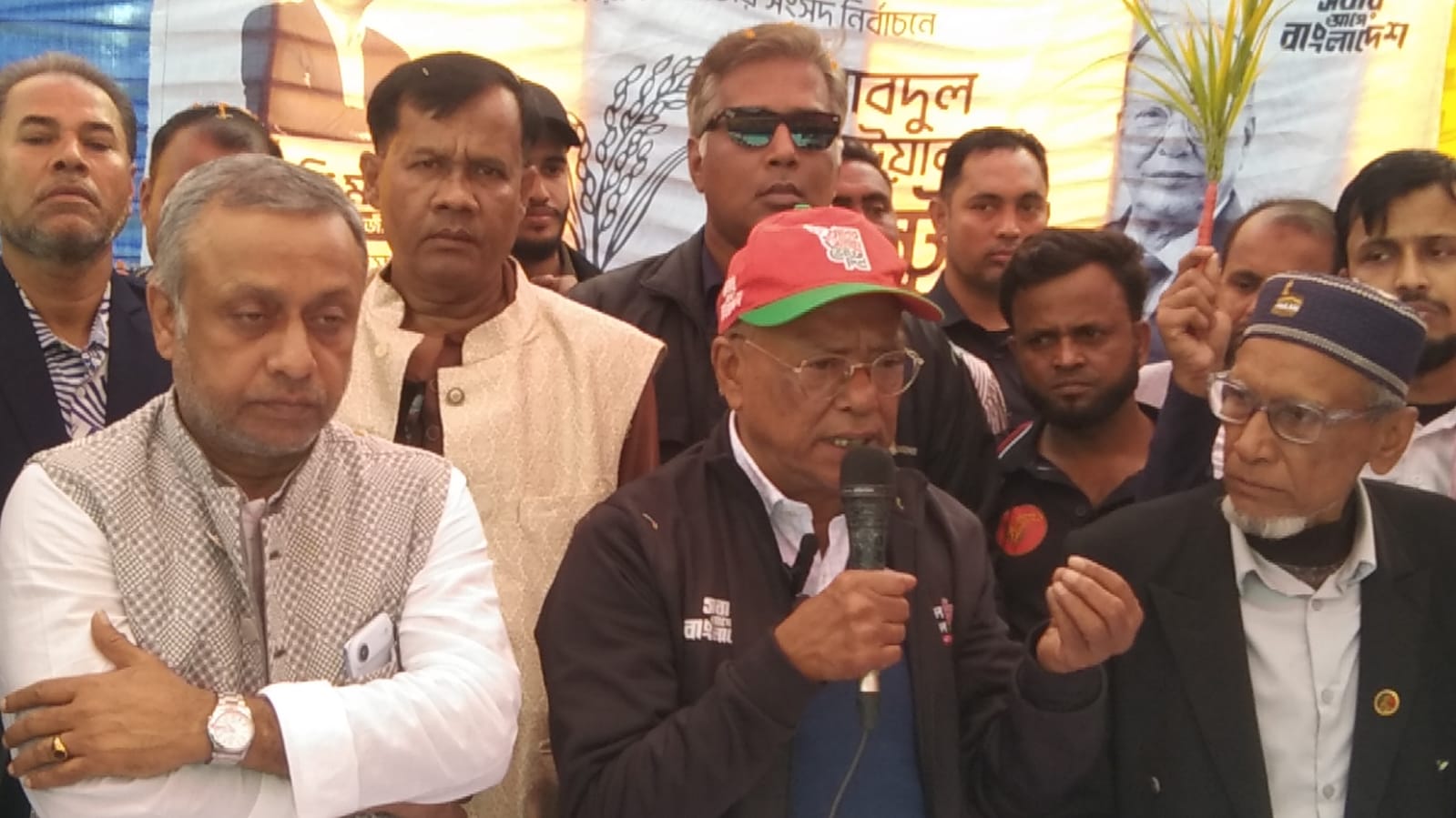 ১২ ফেব্রুয়ারিতে বিএনপি ক্ষমতায় না এলে দেশ গভীর সংকটে পড়বে: আবদুল আউয়াল মিন্টু