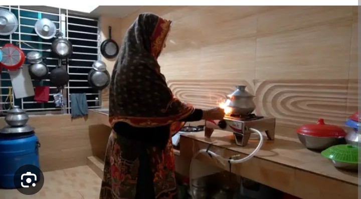 কোম্পানীগঞ্জে তীব্র গ্যাস সংকট মধ্যরাতে রান্না জনজীবন বিপর্যস্ত: