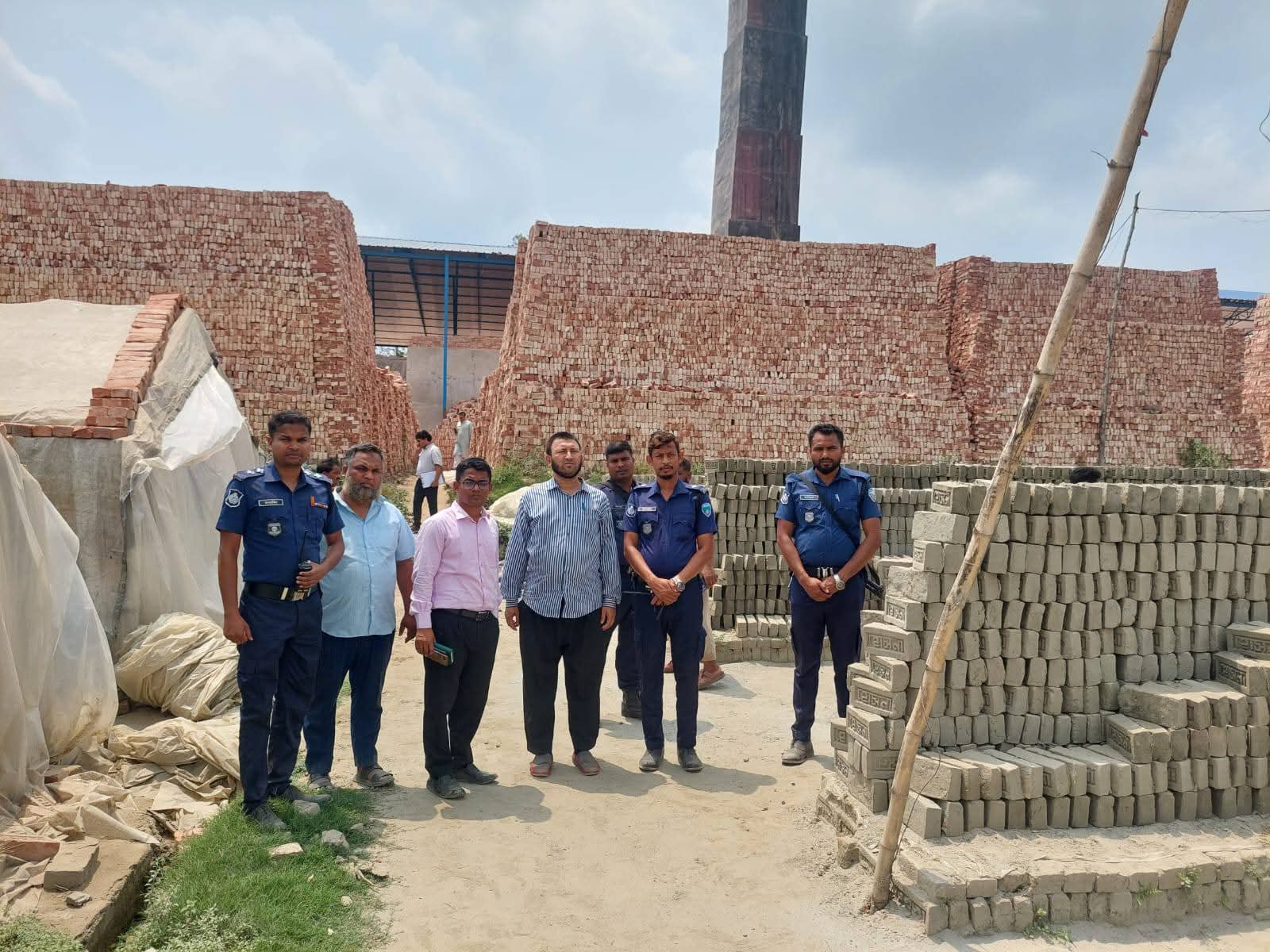 বেগমগঞ্জে তিন ইটভাটাকে অর্থদণ্ড: